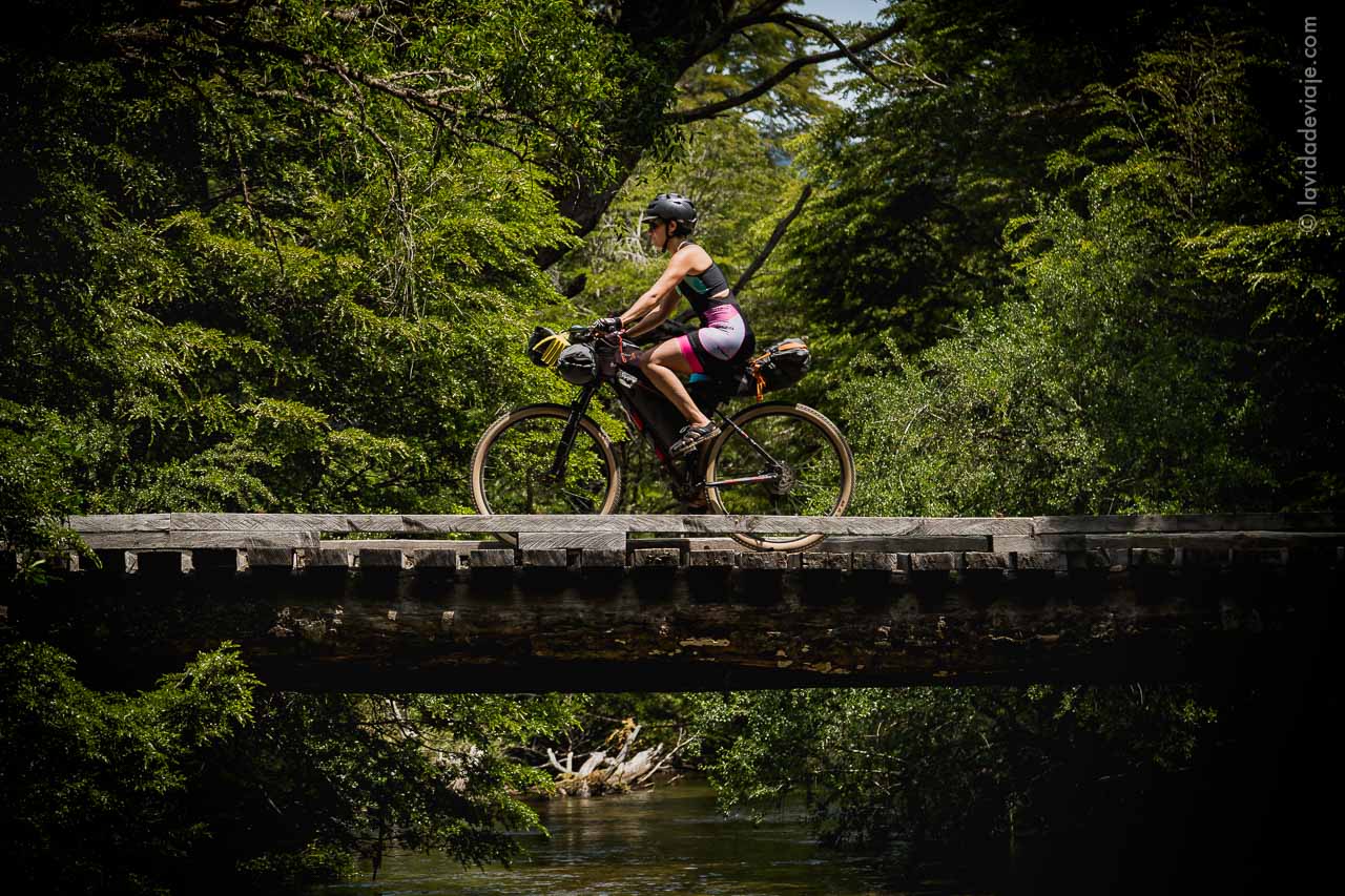 PN LANIN en bicicleta